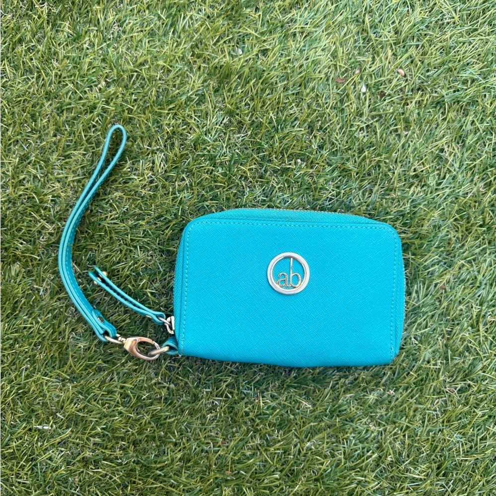 ab Turquoise Genuine Leather Wristlet Wallet